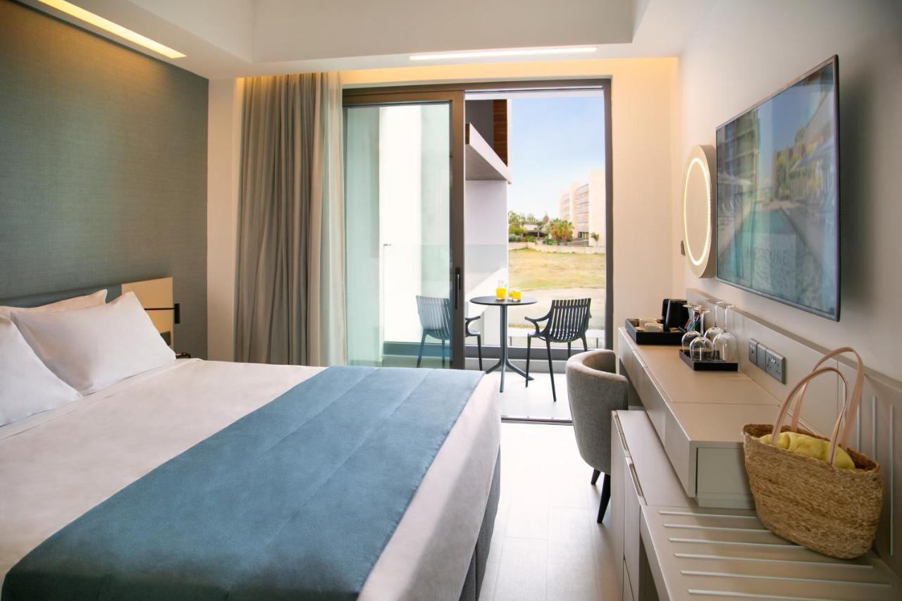 Mercure Готель